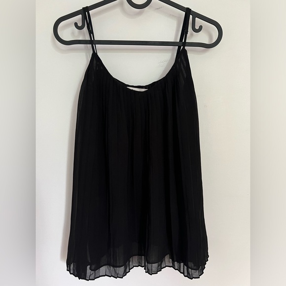 Reitmans Pleated Cami sleeveless tank top adjustable straps plisse loose fit - Picture 4 of 4